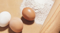 1g